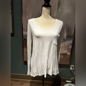 Long sleeved loose V-neck top